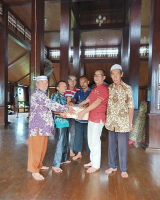 PT. Tasma Puja Berikan Bantuan Melalui Program CSR, Dua Masjid dan Satu Rumah Kebakaran