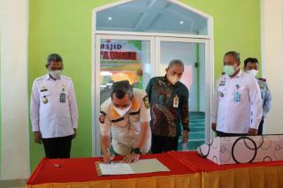 Kemenkumham dan Gubri Riau Kunjungi Lapas Narkotika Rumbai, Juga Resmikan Masjid