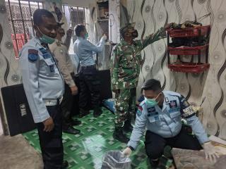 Menjelang Nataru, Lapas Narkotika Rumbai Gelar Razia