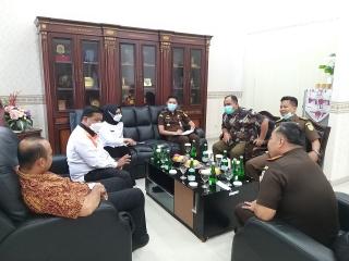 Bersinergi, Kejari Kampar Terima Kunjungan DPRD Kampar