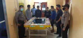 Sedang Asik Bermain Judi Tembak Ikan, Tiga Orang Dan Satu Orang Pengelola Di Amankan Polres Siak.