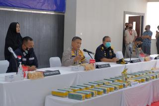 Polda Riau Ungkap Kasus Narkoba, dan Berhasil Sita 40 KG Shabu dan 50 Ribu Butir Pil Ekstasi