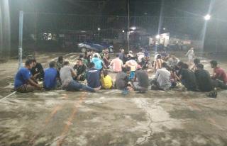 Jelang Malam, Potret Kebersamaan Terakhir Satgas TMMD ke-110 Kodim 0313 KPR Di Tapung Jaya