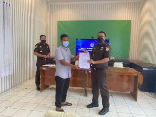 Kejari Inhu Gelar Penetapan Penghentian Penuntutan Restorative Justice Terhadap 2 Tersangka Berbeda