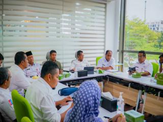 Asisten ll Setda Kampar Hadiri Rakor Hasil Studi Pelemparan Reservoir Blok Bentu