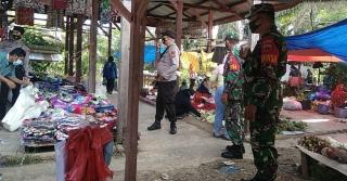 Sinergitas Babinsa dan Babinkamtibmas Dalam Pelaksanaan Himbauan Prokes